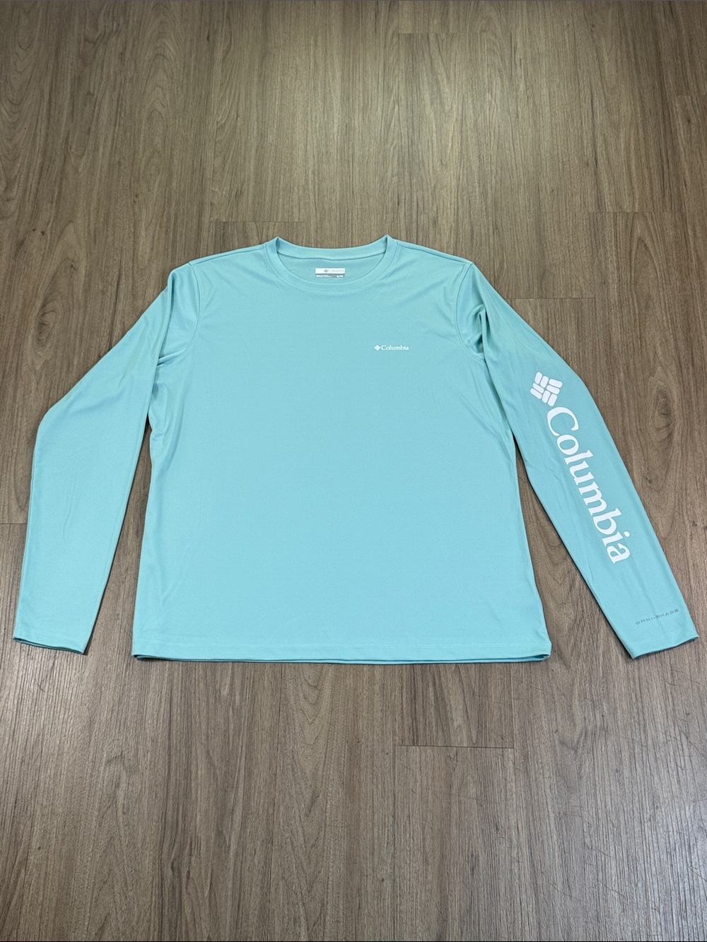 Columbia Men’s Long-Sleeve Rash Guard in Aqua Blue